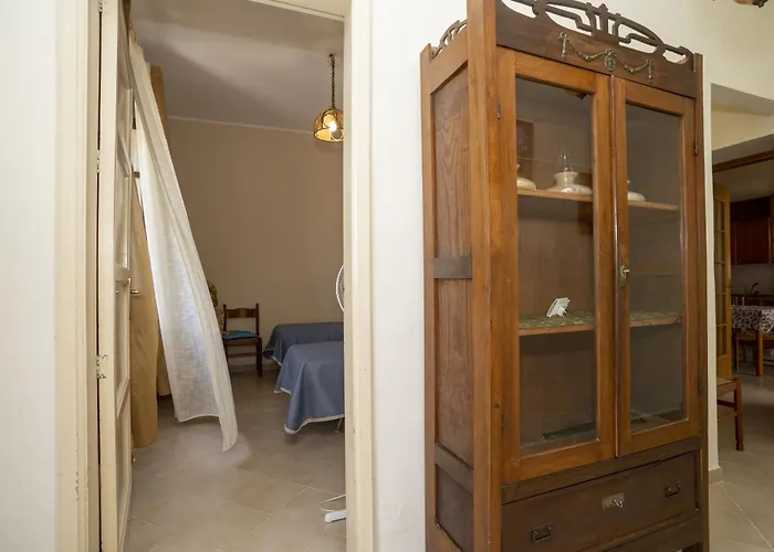 La Casuzza Di Sara Capri Leone